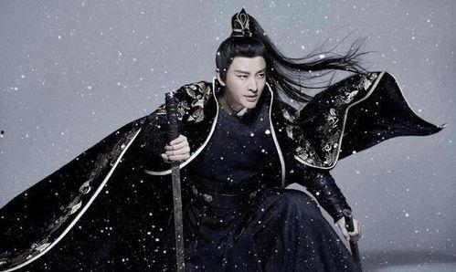 拿剑明星古装图片,拿剑明星演绎古典风华