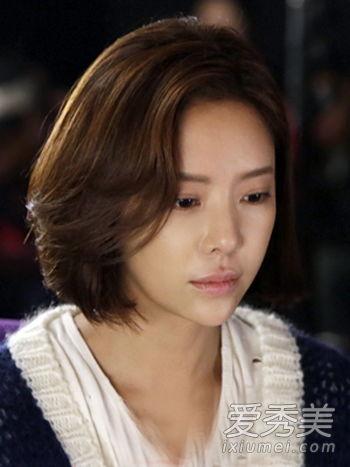 长脸窄额头女明星,独特魅力与时尚演绎