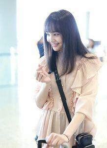 大热天的网红打扮图片,网红穿搭指南揭秘